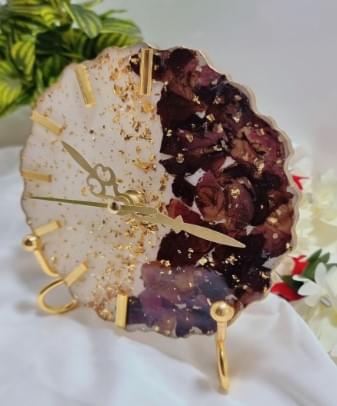 Table Clock with Dried Flowers Preserved with Golden Stand